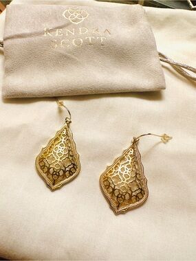 Kendra Scott Addie Gold Filigree Drop Earrings